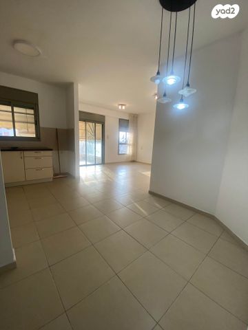 דירה, יבנה 9, מרכז, קרית עבודה, חולון