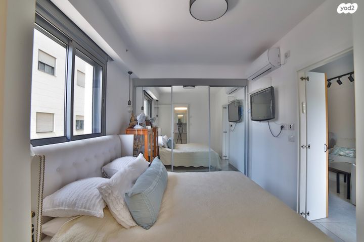 דירה, חולון