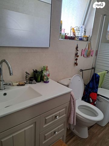 דירת גן, מבשרת ציון