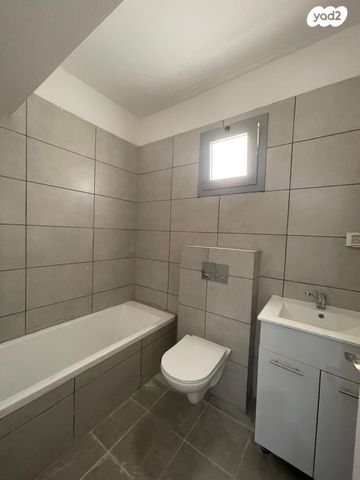 דירה, שער ציון, קרית שרת מערב, חולון