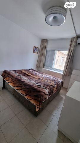 גג/ פנטהאוז, קרית שרת מזרח, חולון