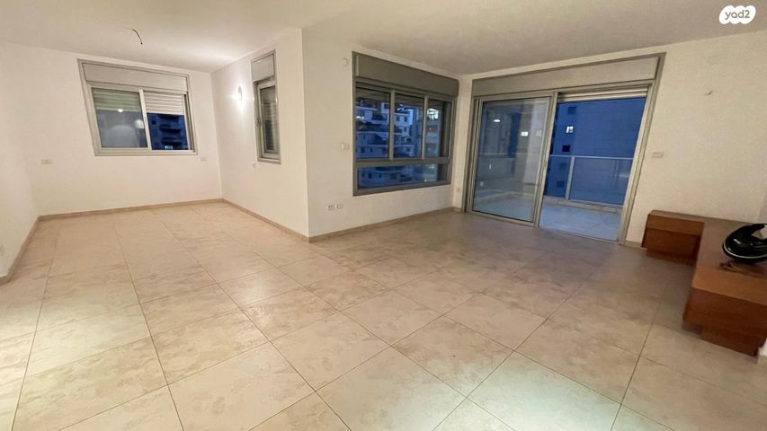 דירה, יחזקאל שטרייכמן, הגוש הגדול, רמת אביב החדשה, נופי ים, תל אביב יפו