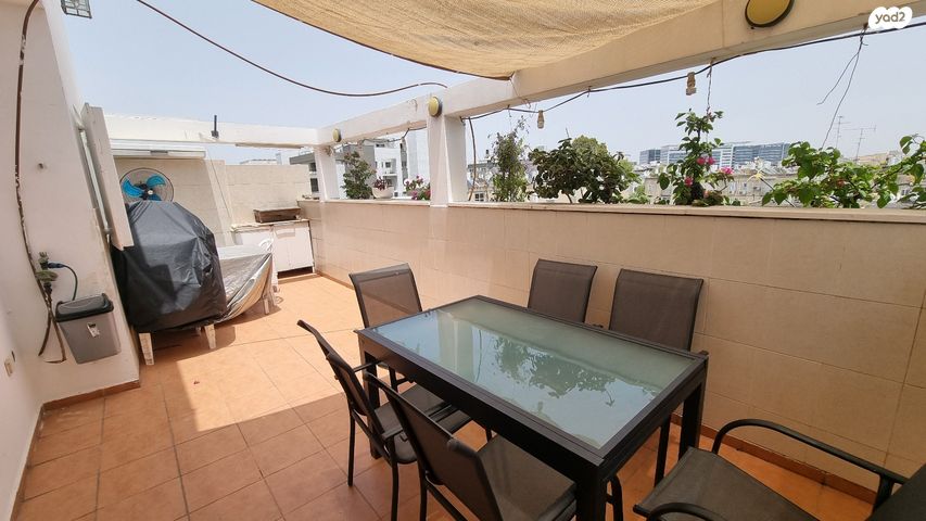 גג/ פנטהאוז, קרית שרת מזרח, חולון