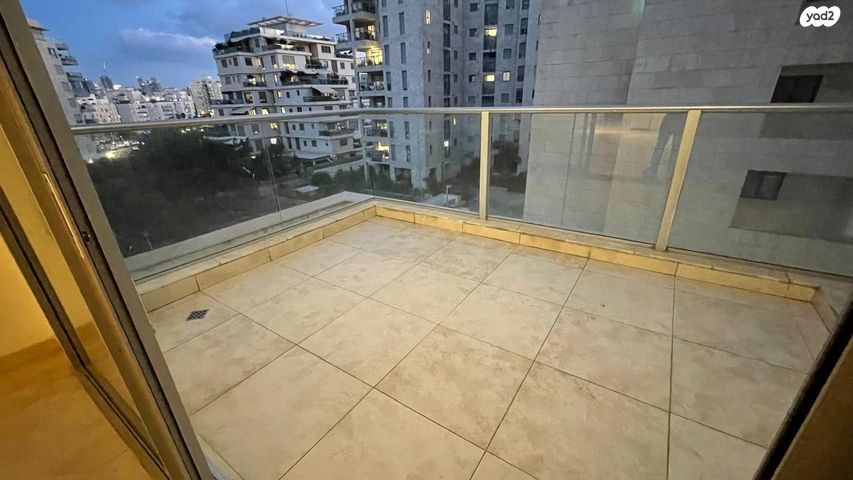 דירה, יחזקאל שטרייכמן, הגוש הגדול, רמת אביב החדשה, נופי ים, תל אביב יפו