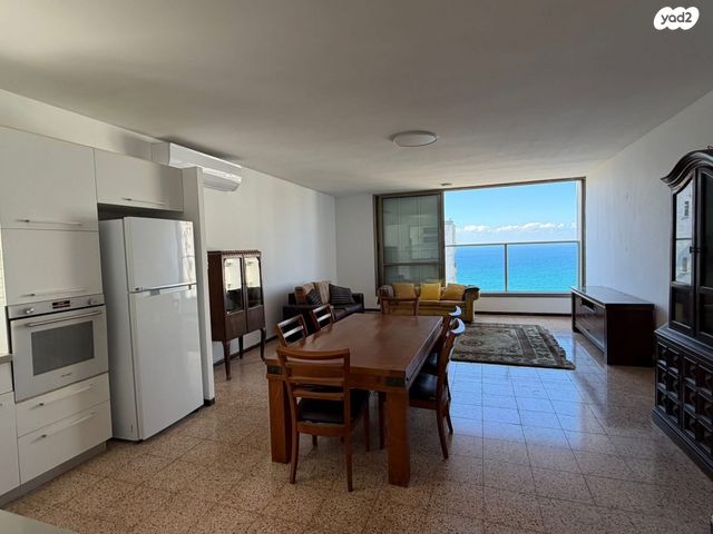 דירה, שדרות ז'בוטינסקי 25, מרכז העיר דרום, נתניה