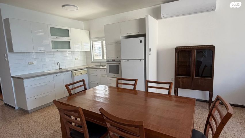 דירה, שדרות ז'בוטינסקי 25, מרכז העיר דרום, נתניה