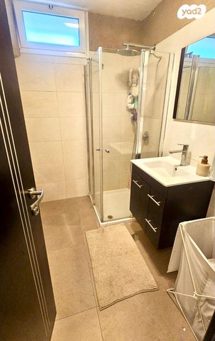 דירה, בר כוכבא, הגבעה הצרפתית, גבעת שפירא, ירושלים