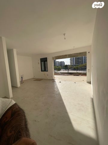 דירת גן, קרית גת