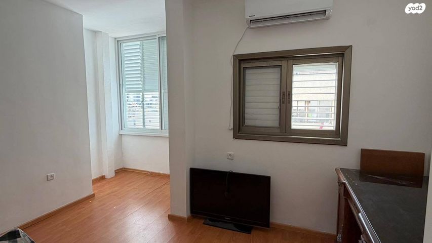 דירה, שדרות ז'בוטינסקי 25, מרכז העיר דרום, נתניה