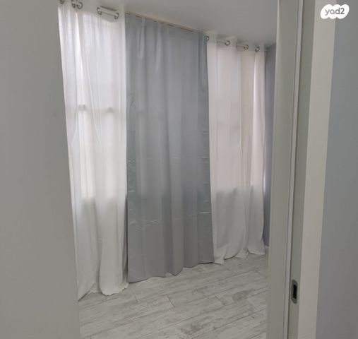 דירת גן, קדושי קהיר, רוטשילד עצמאות, בת ים