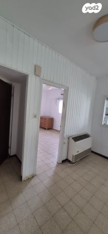 דירה, מצולות ים, חברת חשמל, גבעתיים