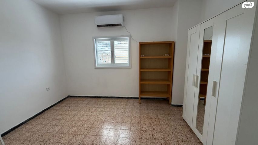 דירה, שדרות ז'בוטינסקי 25, מרכז העיר דרום, נתניה