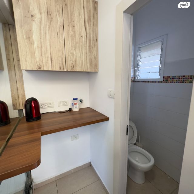 משרדים, אילת, נאות רחל, חולון