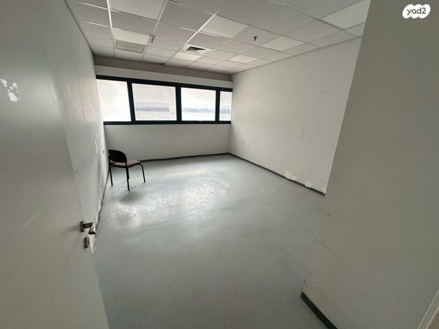 מבני תעשיה, דרך עדן, מב"ת מערב, אזור תעשייה חדש, ראשון לציון