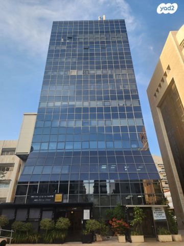 עין הקורא 10