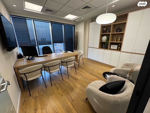 משרדים, דרך זאב ז'בוטינסקי, אזור תעשיה צפון, בני ברק