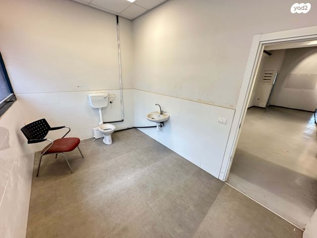 מבני תעשיה, דרך עדן, מב"ת מערב, אזור תעשייה חדש, ראשון לציון