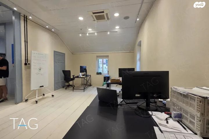 משרדים, אלוף אלברט מנדלר אברהם, תל אביב יפו