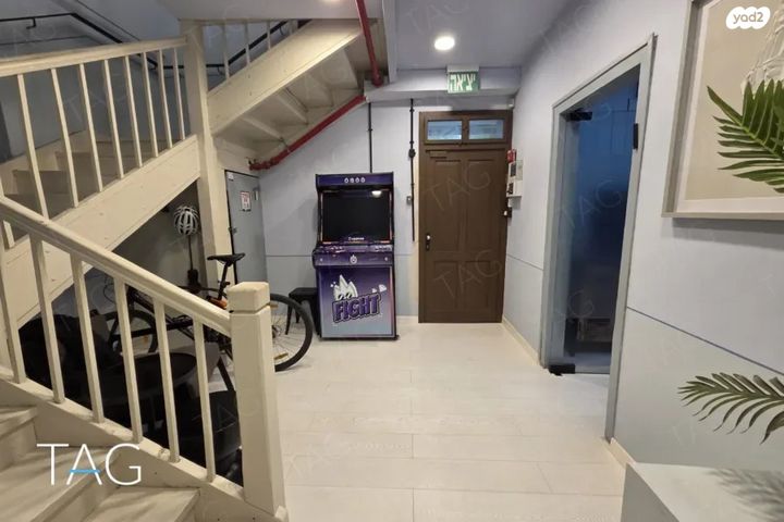 משרדים, אלוף אלברט מנדלר אברהם, תל אביב יפו