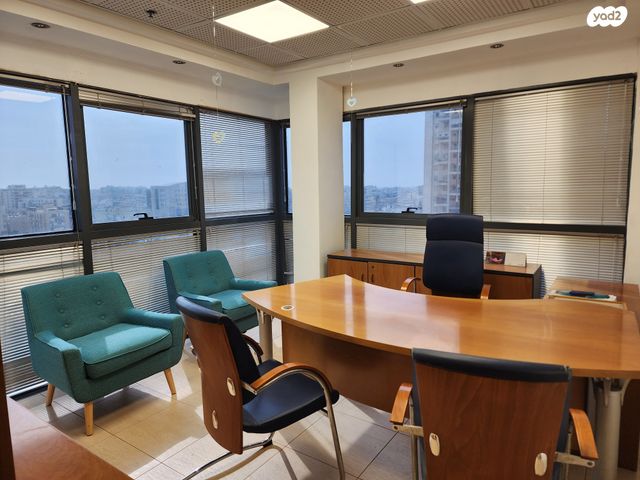 קליניקות, עין הקורא 10, ראשון לציון