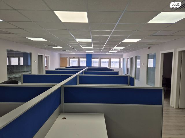 משרדים, ראש העין