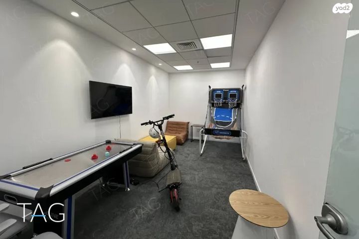 משרדים, אריאל שרון 4, גבעתיים