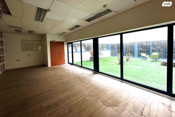 משרדים, פתח תקווה