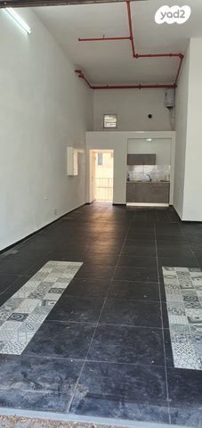 חנויות/ שטח מסחרי, שדרות אח"י אילת 21, קרית חיים מזרחית, חיפה