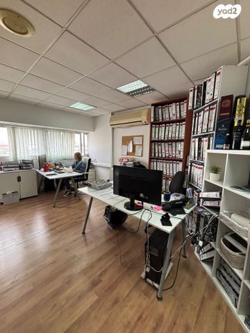 יוחנן הסנדלר 13