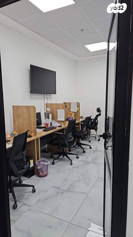 משרדים, הנס מולר, אזור תעשיה קרית ביאליק, אזור תעשיה צור שלום, קרית ביאליק