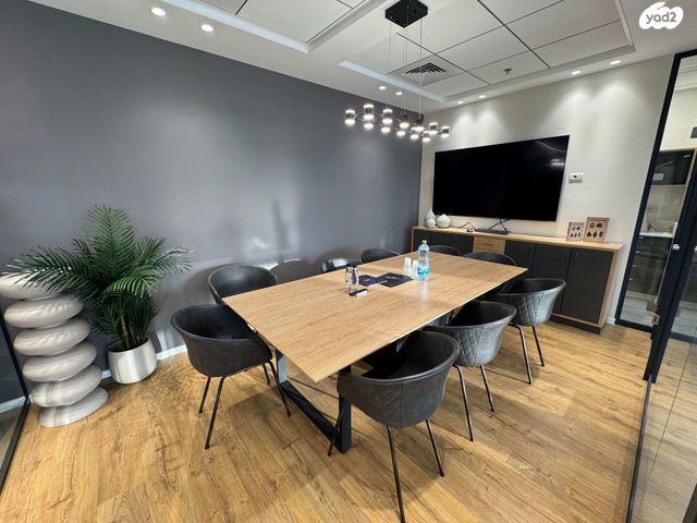 משרדים, דרך זאב ז'בוטינסקי, אזור תעשיה צפון, בני ברק