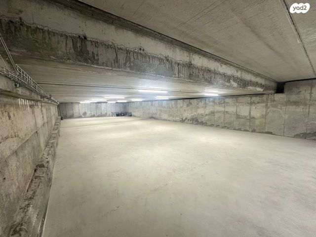 מחסנים, מרכז עינב, מודיעין מכבים רעות