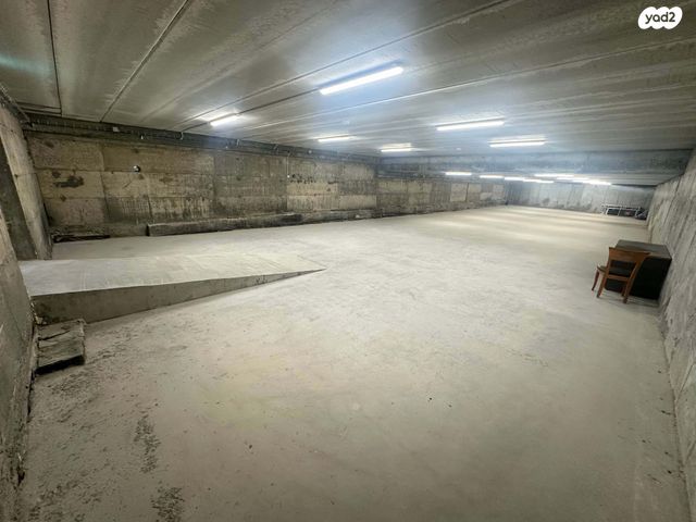 מחסנים, מרכז עינב, מודיעין מכבים רעות