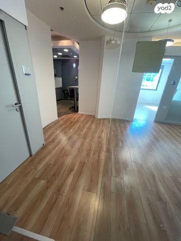 משרדים, אזור תעשייה קרית אתגרים, רעננה