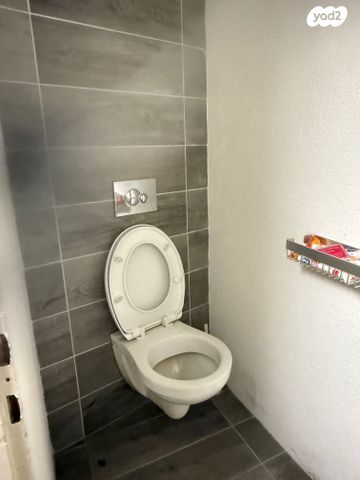 משרדים, יגאל אלון, נחלת יצחק, תל אביב יפו