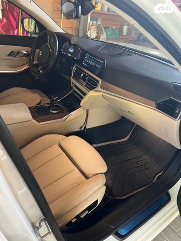 מודעת רכב ב מ וו סדרה 3