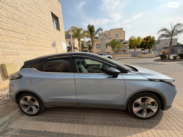 ג׳ילי Geometry C