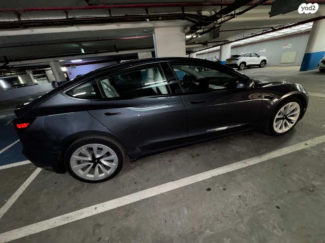 טסלה מודל 3