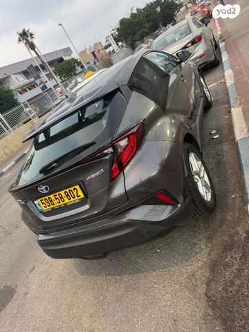 טויוטה C-HR