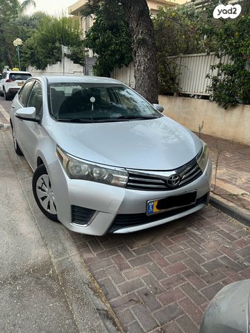 מודעת רכב טויוטה קורולה