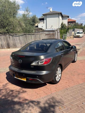 מאזדה 3