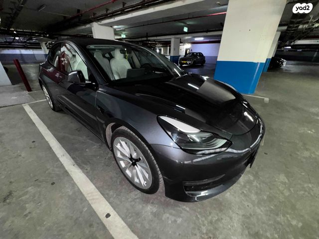 טסלה מודל 3