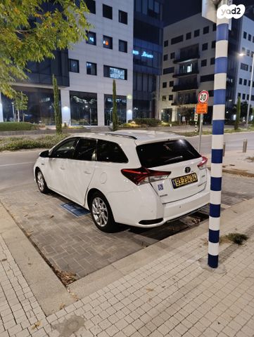 מודעת רכב טויוטה אוריס