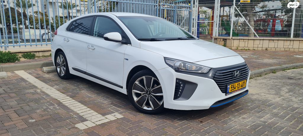 יונדאי איוניק