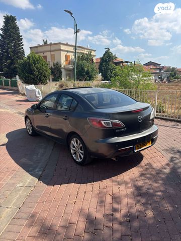 מאזדה 3