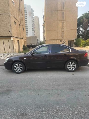 מודעת רכב קיה מג'נטיס