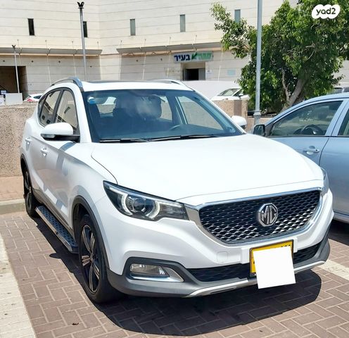 מודעת רכב אם ג'י ZS