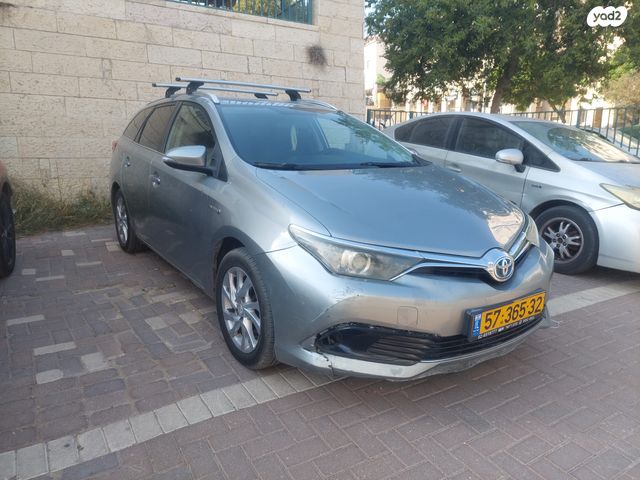 מודעת רכב טויוטה אוריס