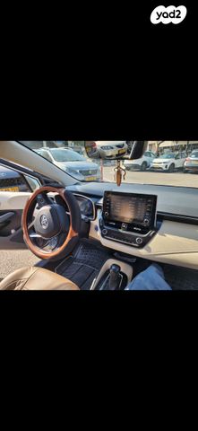 טויוטה קורולה