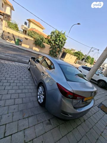 מאזדה 3